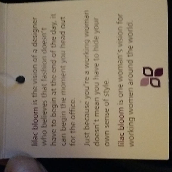 NWT- Lilac Bloom M Black V Neck Blouse w/ Long Sleeves & Optional 1/2 Sleeves - Picture 15 of 15